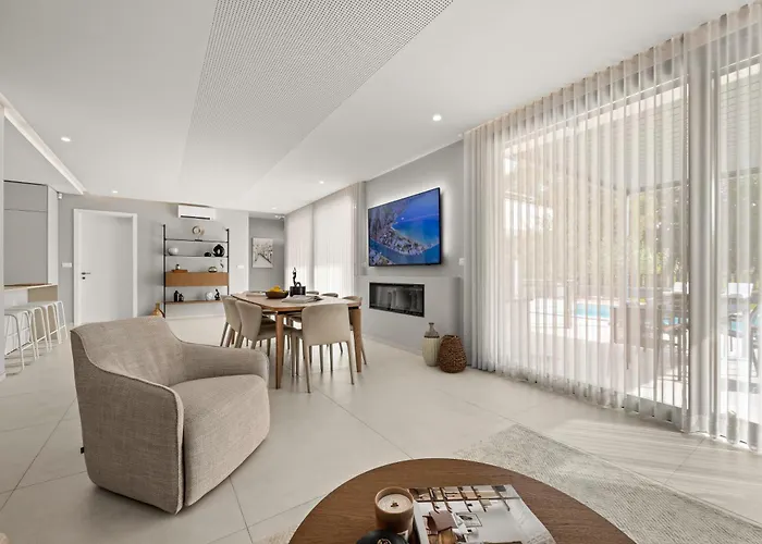 Callera Βίλα Πούλα