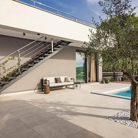 Callera Villa *